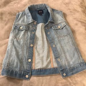 Jean Vest